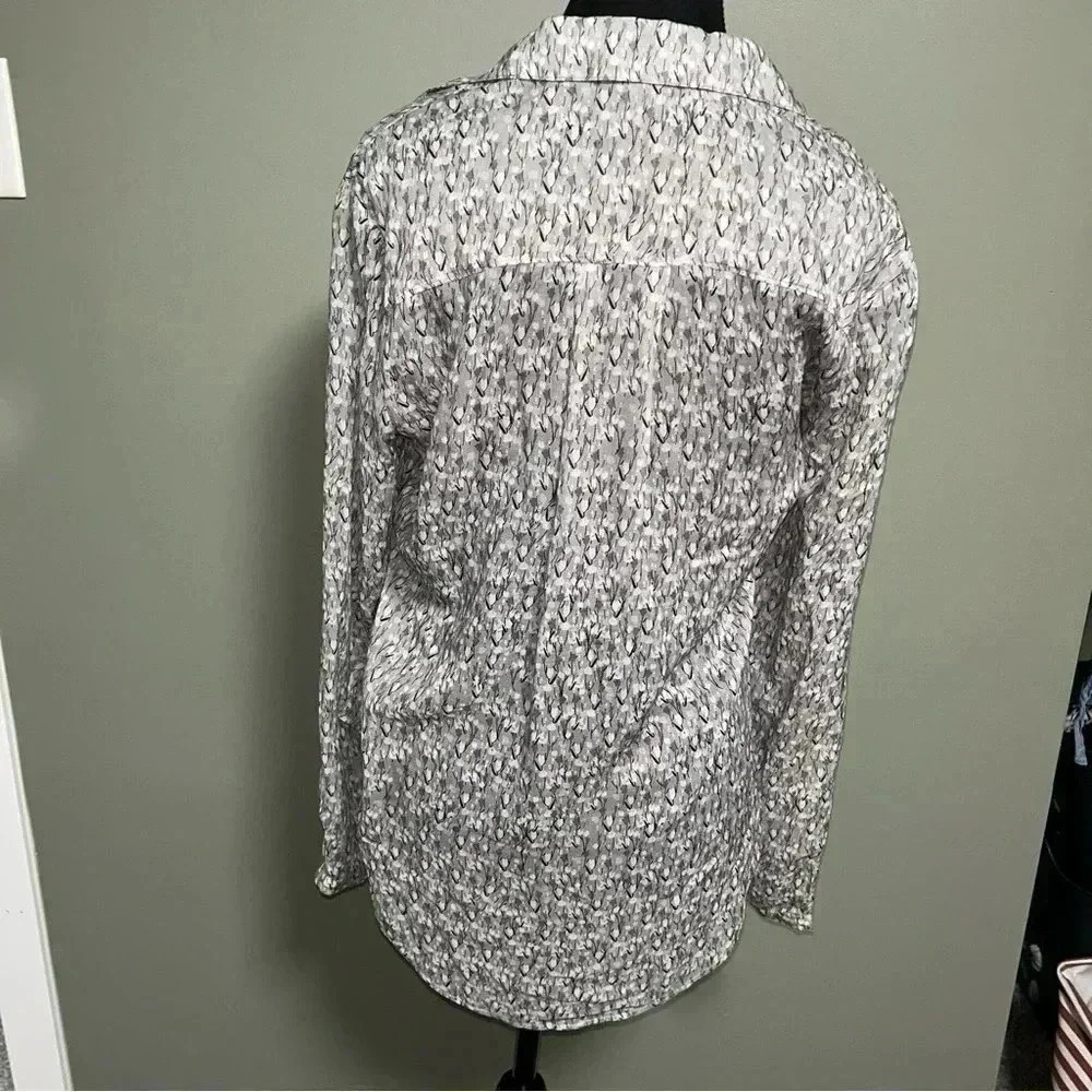 Cloth & Stone Button Up - Picture 3 of 6